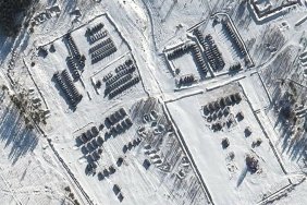 Опубліковано супутникові фото російських військ на кордоні України