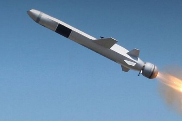 Росіяни атакували Одесу двома ракетами: від уламків постраждала дитина