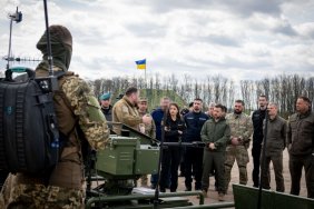 Зеленський: В Україні діють 500 підприємств ОПК, 300 тисяч осіб зайняті виробництвом зброї