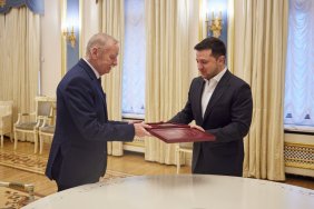 Zelensky presented composer Poklad with the Order