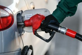 В Україні призупинили держрегулювання цін на бензин
