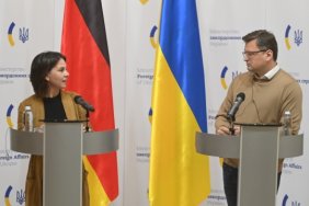 Кулеба та Бербок обговорили ситуацію на Донбасі та необхідність якнайшвидшого постачання Україні важкого озброєння