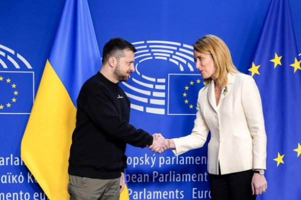Глава Європарламенту закликала країни ЄС надати Україні системи дальньої дії та винищувачі