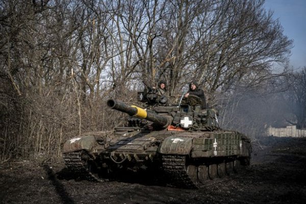 Найближчим часом погода сприятиме використанню танків на сході України, — Генштаб Естонії