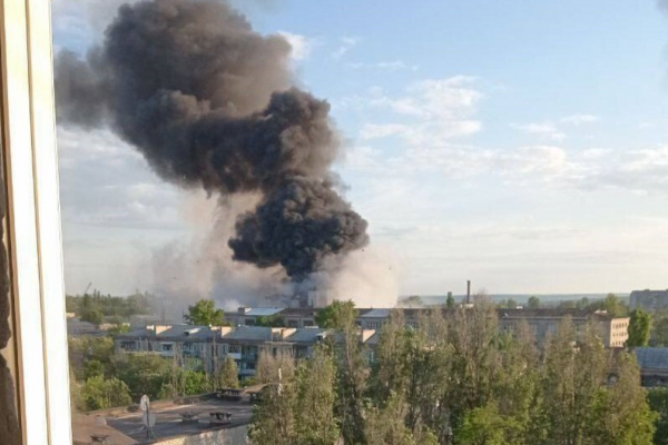 Explosions and smoke in occupied Luhansk: Russians claim missile strike