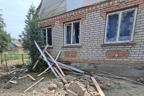 Росіяни обстріляли Нікопольський район Дніпропетровської області: постраждали двоє людей
