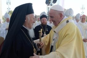 Папа Римський зустрівся з Вселенським патріархом Варфоломієм у Будапешті