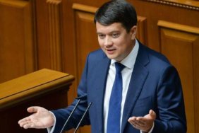 Спікер Верховної Ради Дмитро Разумков одужав після коронавірусу і завтра виходить на роботу