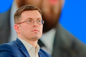 Бустерна доза повинна продовжувати термін дії COVID-сертифікату, - Кузін