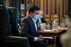 "Ковидну тисячу" мають виплачувати і підліткам – доручення Зеленського