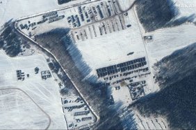 Супутникові знімки зафіксували розгортання військ на кордоні Білорусі з Україною - Reuters