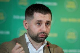 Українським чиновникам заборонять покидати Україну у разі воєнного стану