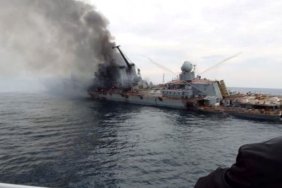 З'явилося відео палаючого крейсера "Москва" у Чорному морі