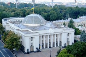 За виїзд із України позбавляти громадянства не будуть  