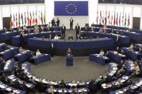 EU summit promises to arm Ukraine and refrains from calling for cease-fire  