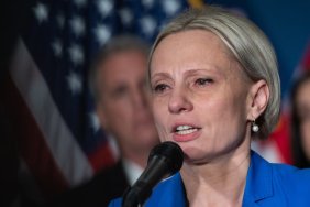 Справа не в Єрмаку, а у контролі над допомогою України – член Конгресу США Спартц