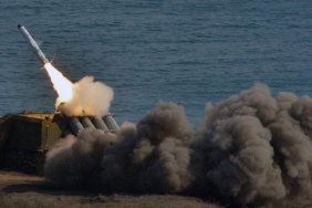 "У світі такого ще не було": РФ застосувала в Україні всі види ракет, що є в наявності.