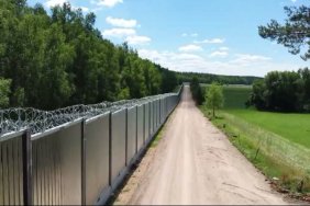 У Польщі звинуватили білоруські служби у руйнуванні паркану на кордоні спецінструментами