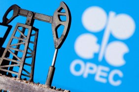 В ОПЕК+ погодилися скоротити видобуток нафти - Reuters
