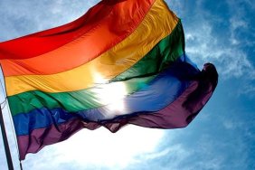 Байден підписав закон про захист одностатевих шлюбів  