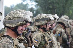 The United States will begin training the Ukrainian military by the end of the month