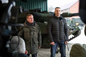 Кличко з міністром оборони ФРН відвідав полігон, на якому тренуються українські військові