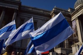 Символ Легіону "Свобода Росії": в росії заборонили біло-синьо-білий прапор