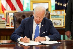 Байден підписав закон про збільшення стелі держборгу США