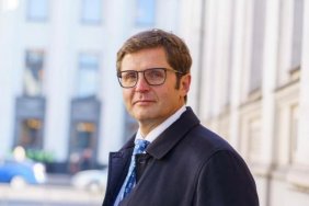 Нардепа Холодова виключили з партії "Слуга народу"   