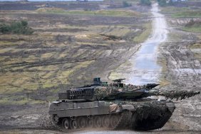 Іспанія продовжує постачання військової допомоги Україні: бронетранспортери та ракети