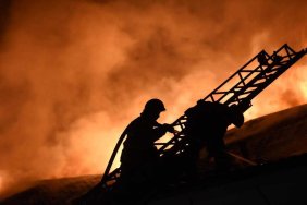 У Росії заявили про чергову атаку дронів: У Волгограді спалахнула потужна пожежа на НПЗ (ОНОВЛЕНО)