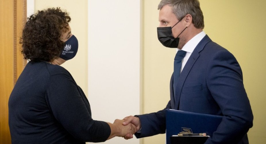 Заступник керівника Офісу Президента України обговорив з Послом Великої Британії перспективи оборонної співпраці   