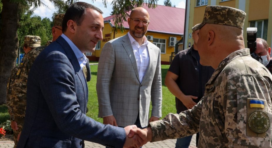 Прем’єр-міністри України та Грузії відвідали Міжнародний центр миротворчості та безпеки на Львівщині   