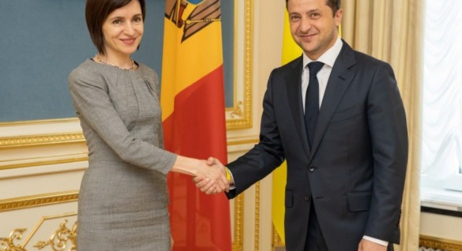 Зеленський і Санду обговорили повернення енергокомпаній України в Молдову