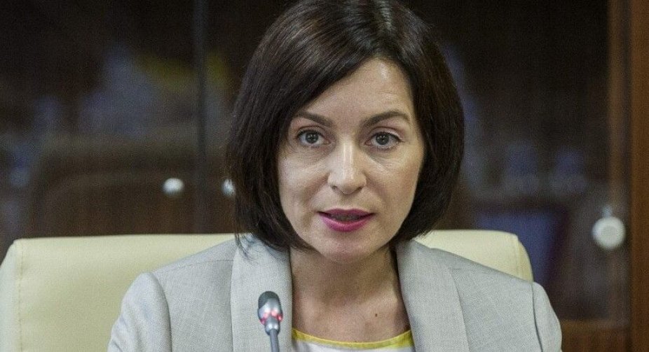 Президентка Молдови підтримала рішення зобов'язати вчителів здавати COVID-тести за свій рахунок