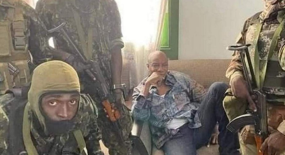 Переворот у Гвінеї: повстанці захопили президента