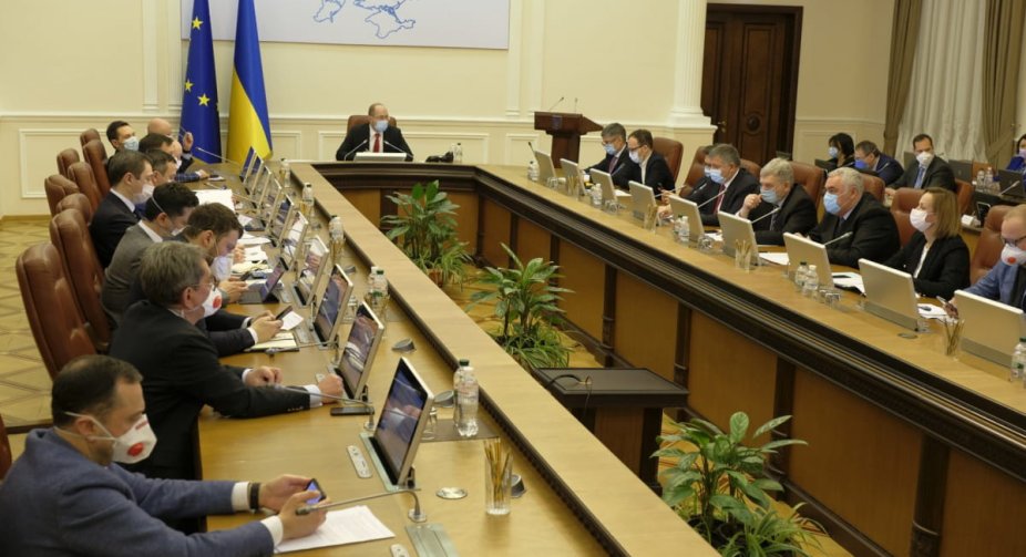 Уряд пропонує ввести санкції проти 30 осіб, причетних до побудови Керченського мосту та руйнації парків Севастополя