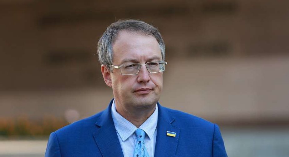Названа основна версія замаху на Шефіра