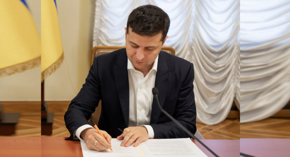 Зеленський ввів в дію рішення РНБО від 5 жовтня про введення санкцій проти 4 компаній