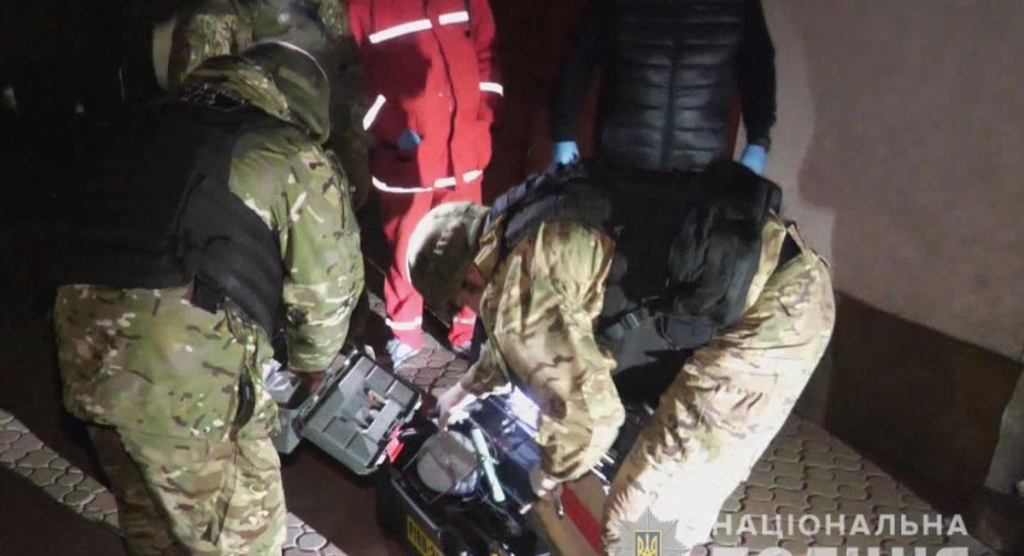 В Одеській області чоловік підпалив свій будинок і підірвався на гранаті