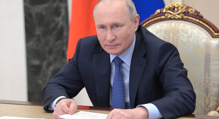Putin saw Ukraine as a threat to Russia