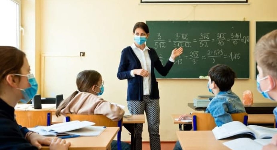 Unvaccinated officials and teachers will be suspended as of November 8