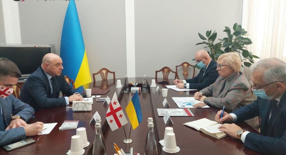 Денисова провела зустріч з послом Грузії в Україні