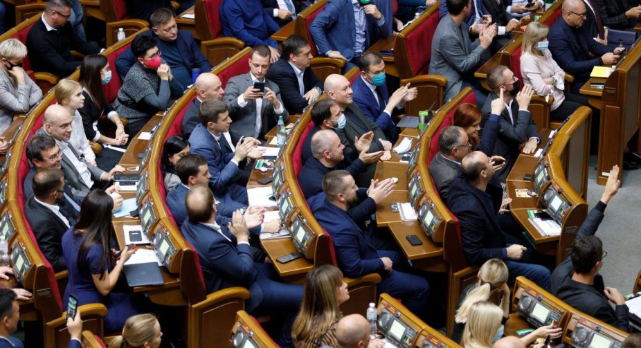 Парламентарі планують на сьогодні звільнення п’ятьох міністрів