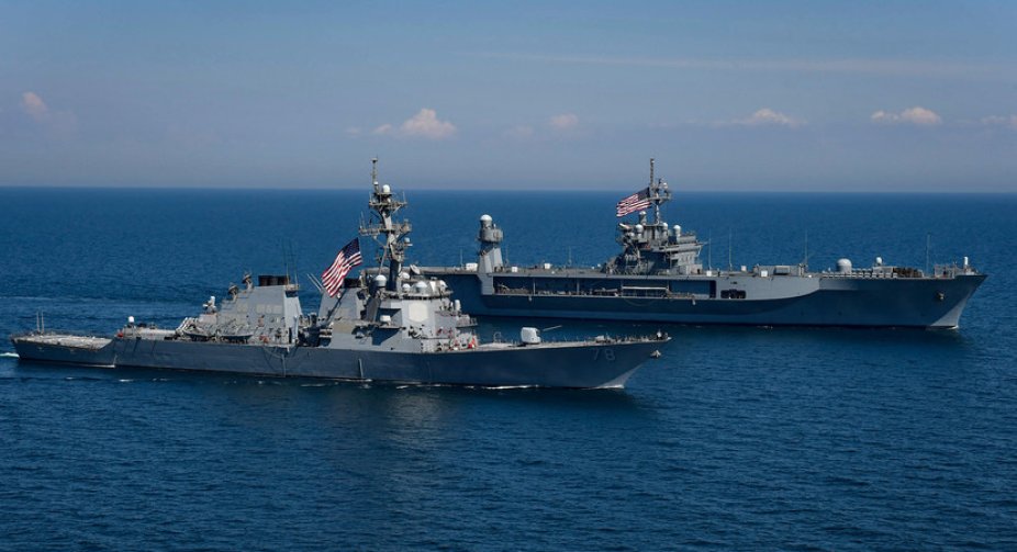 Два американські кораблі прибули до Батумі