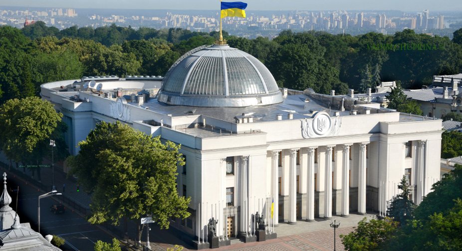 Раду з понеділка зачинять для нещеплених нардепів – Радуцький
