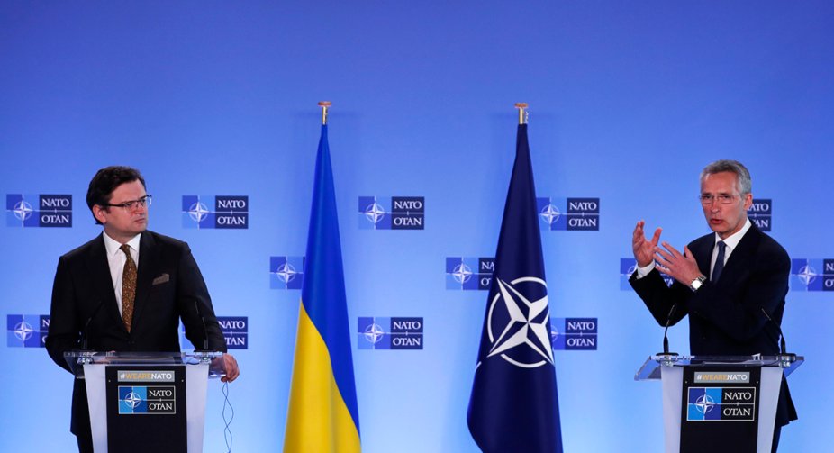 Не треба звалювати на Україну відповідальність за зволікання з набуттям членства в НАТО - Кулеба