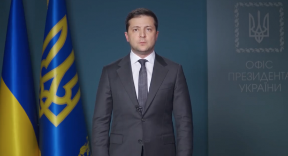 Сьогодні Президент України виступить із посланням до Верховної Ради. Тим часом центр Києва перекриває поліція