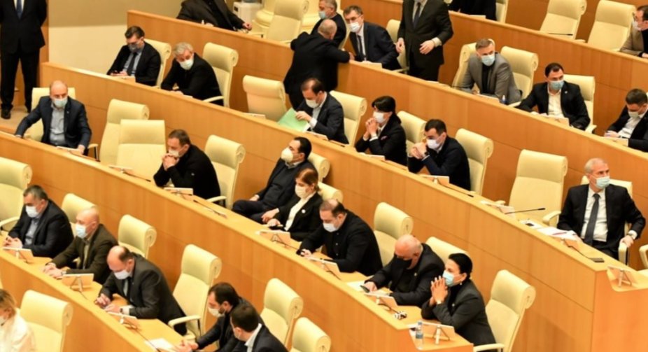 The new government will be presented to the parliament today