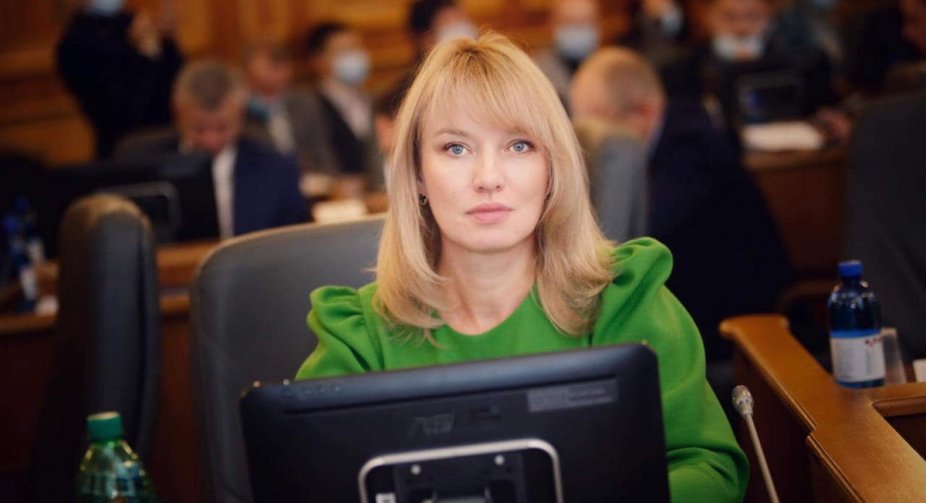 В Україні запустять 100 центрів підтримки для виплати "ковидної тисячі"